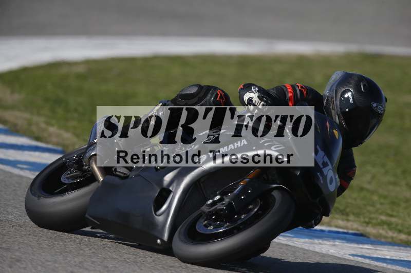 /Archiv-2024/02 29.01.-02.02.2024 Moto Center Thun Jerez/Gruppe schwarz-black/170